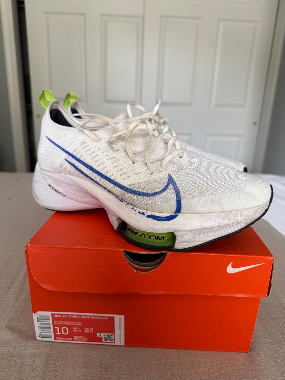 Nike Air Zoom Tempo Next% Size 10 Men’s White Running Shoes